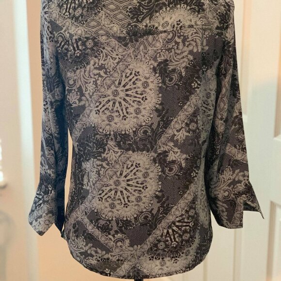 Women's New 3/4 Sleeve Crew Neck Blouse with an Accent Zipper on Left Shoulder - Picture 7 of 7